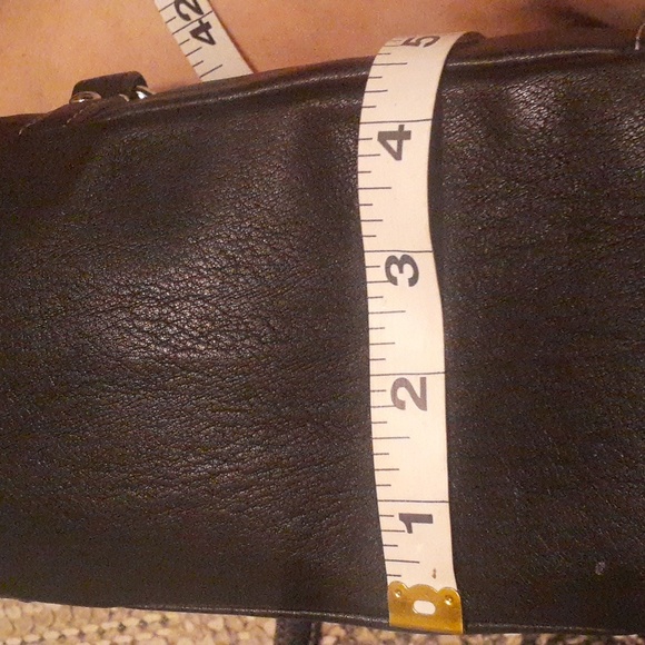 black coach shoulder bag - Picture 9 of 9